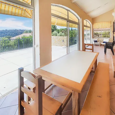 Gorgeous In Holiday home *